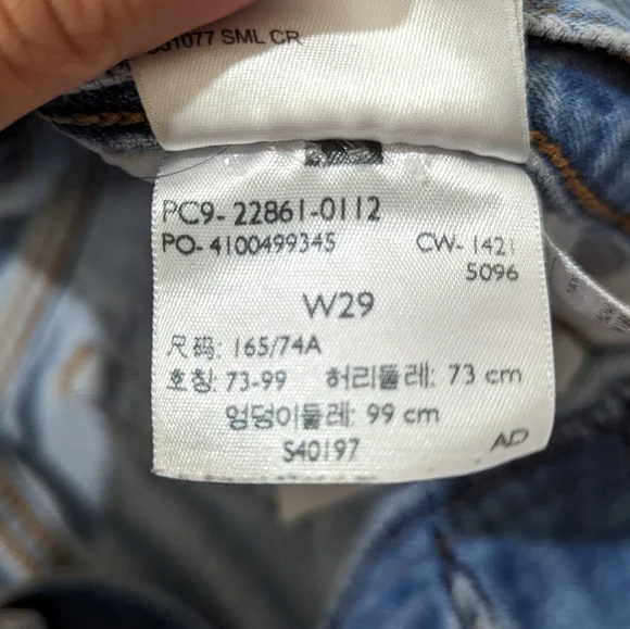 Levi's Wedgie Straight Med/Light Wash Cropped Jeans Size 29 - Picture 10 of 13